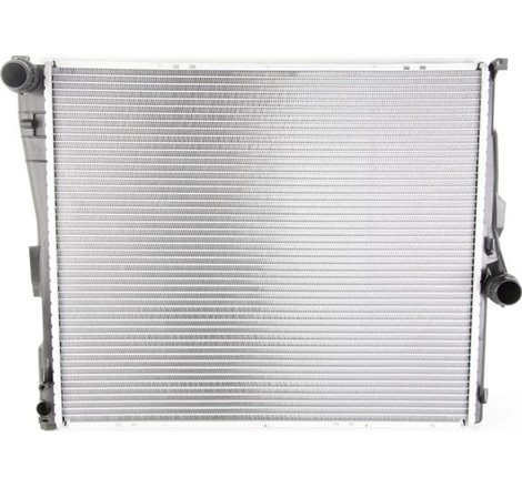 Radiator motor Automat. cu primele elemente potrivite BMW X3 E83 2.0-3.0D - Nissens-60803A