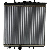 Radiator motor cu primele elemente potrivite PEUGEOT 206. 206 1.1-1.6 - Nissens-63708A