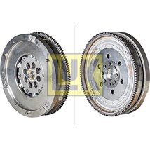 Volanta cu masa dubla manual fara kit de suruburi. fara placa de reglare a frictiunii. fara rulment de ghidare BMW 1 E82. 1 E88.